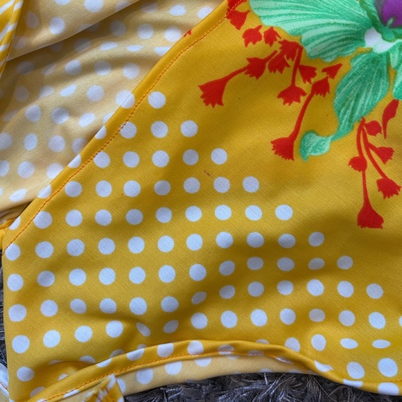 70s co-ord top & skirt yellow polka dot FITS MOST - Picture 6 of 12